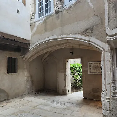 Du Gouverneur